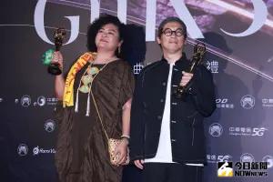 ▲巴奈(左)與專輯《夜婆》製作人柯智豪,喜獲金曲獎「最佳台語專輯獎」。(圖/NOWnews攝影中心) ▲巴奈(左)與專輯《夜婆》製作人柯智豪,喜獲金曲獎「最佳台語專輯獎」。(圖/NOWnews攝影中心)