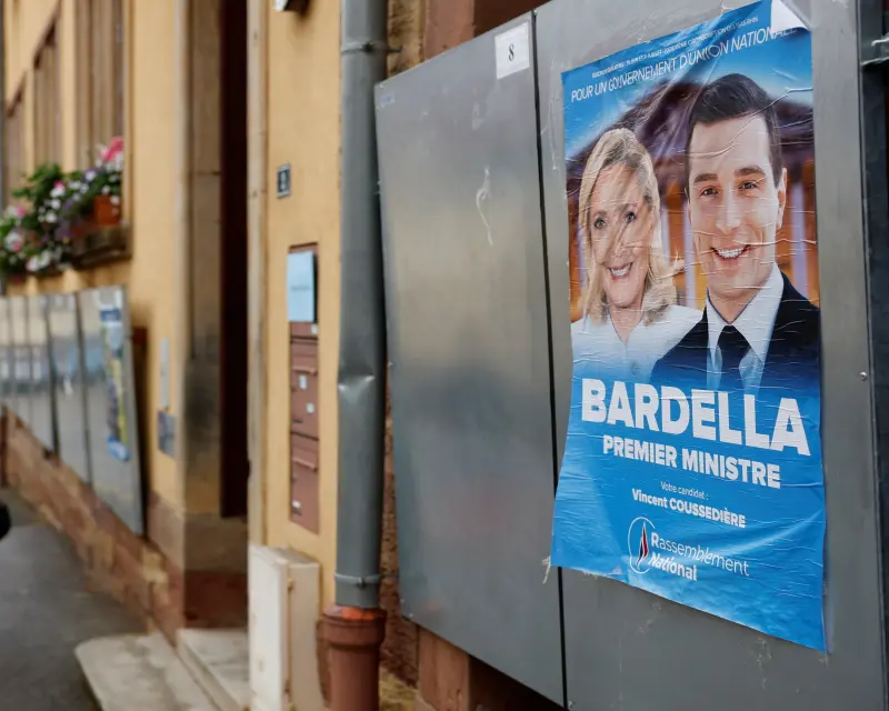 ▲極右派政黨「國民聯盟」的街頭競選海報。（圖／美聯社／達志影像）