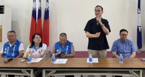巷仔內/燕子四處飛不暴衝 盧秀燕靠「交朋友」邁向黨魁之路 ▲朱立倫到國民黨台中市黨部進行國會改革宣講,盧秀燕派副市長鄭照新(右一)出席。(圖/台中市政府提供,2024.07.02)