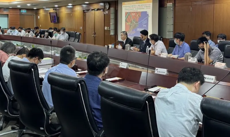 ▲台中市副市長黃國榮率隊出席審查會議。（圖／台中市政府提供，2024.07.02）