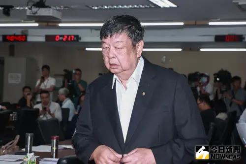 高齡換照年齡擬下修 陳雪生卻喊:我也是受害者