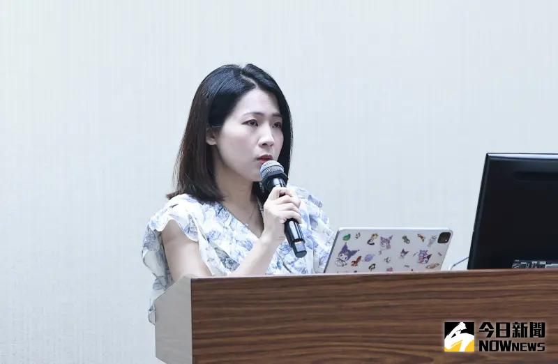 ▲國民黨立委徐巧芯被列入罷免名單內，不過仔細一看罷免理由，竟是有次她受訪時，有隻蚊子停在她臉上。（圖／資料照片）