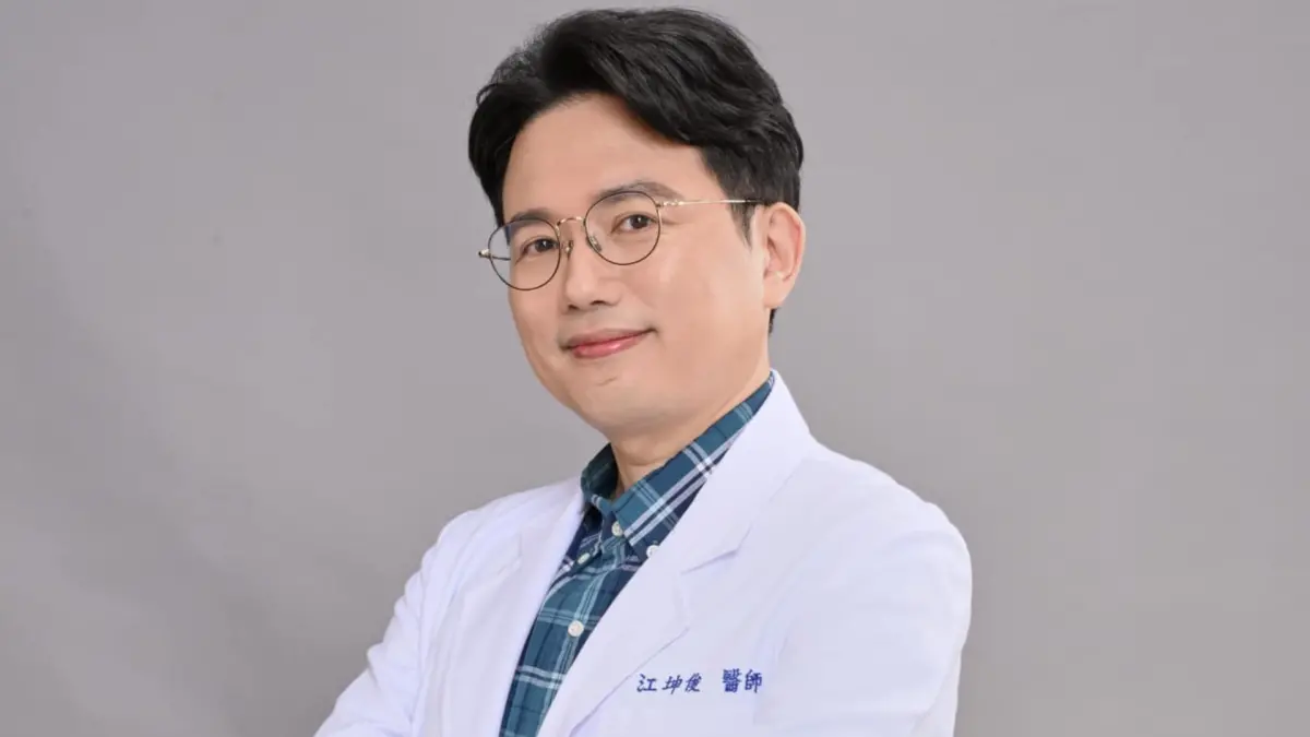 ▲名醫江坤俊爆出偷吃護理師一事神隱，又傳出激戰人妻護理師懷孕，但她老公早結紮，因此江坤俊付500萬封口費內幕。（圖／江坤俊臉書）