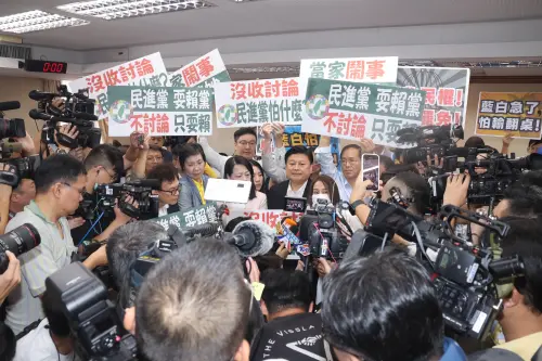 傅崐萁稱代表6成民意?黃捷批自打臉「你的小弟黃國昌沒上車」