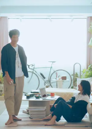 ▲劉若英（右）搭檔薛仕凌，在電影《我意外的勇氣》片中談戀愛。（圖／双喜）