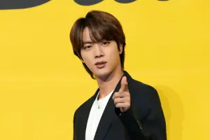根據《美聯社》報導指出,Jin金碩珍將接下2024巴黎夏季奧運聖火傳遞奧運聖火的任務,代表南韓前往巴黎擔任火炬手 ▲根據《美聯社》報導指出,BTSJin金碩珍將接下2024巴黎夏季奧運聖火傳遞奧運聖火的任務,代表南韓前往巴黎擔任火炬手。(圖/美聯社/達志影像)