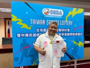 實踐學院創辦人蔡家宏(左)不僅在房地產投資一把罩,同時也非常關心體育議題,盼能幫助更多運動員。(圖/中華民國運動彩券發展協會) ▲實踐學院創辦人蔡家宏(左)不僅在房地產投資一把罩,同時也非常關心體育議題,盼能幫助更多運動員。(圖/中華民國運動彩券發展協會)
