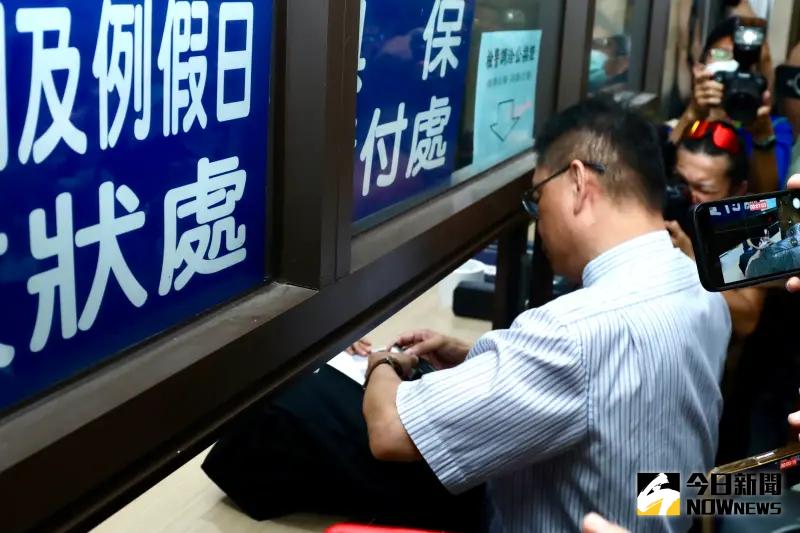 ▲鄭文燦火速籌得500萬辦理交保。（圖／NOWnews攝影中心）　
