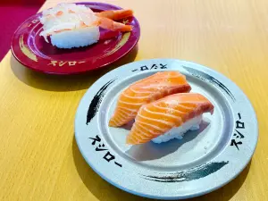 ▲壽司郎暑假鮭魚、鮪魚、鮮蝦「一貫15元」接力優惠。（圖／記者蕭涵云攝）