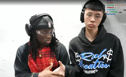 Kai與Ray接受靶場教官的用槍訓練。(圖/翻攝twitch@kaicenat) ▲Kai與Ray接受靶場教官的用槍訓練。(圖/翻攝twitch@kaicenat)