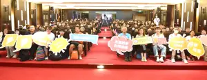 ▲高雄市政府勞工局舉辦職人黃豪平分享尋找自我價值和實現夢想講座。(圖/高雄市政府勞工局提供) ▲高雄市政府勞工局舉辦職人黃豪平分享尋找自我價值和實現夢想講座。(圖/高雄市政府勞工局提供)