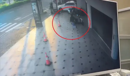 林士傑遭槍殺身亡,槍手逃離現場。(圖/翻攝畫面) ▲林士傑遭槍殺身亡,槍手逃離現場。(圖/翻攝畫面)