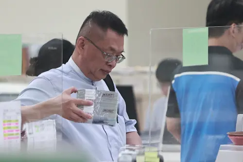 鄭文燦,律師籌700萬交保金。(圖/NOWnews記者葉政勳攝影) ▲鄭文燦,律師籌700萬交保金。(圖/NOWnews記者葉政勳攝影)