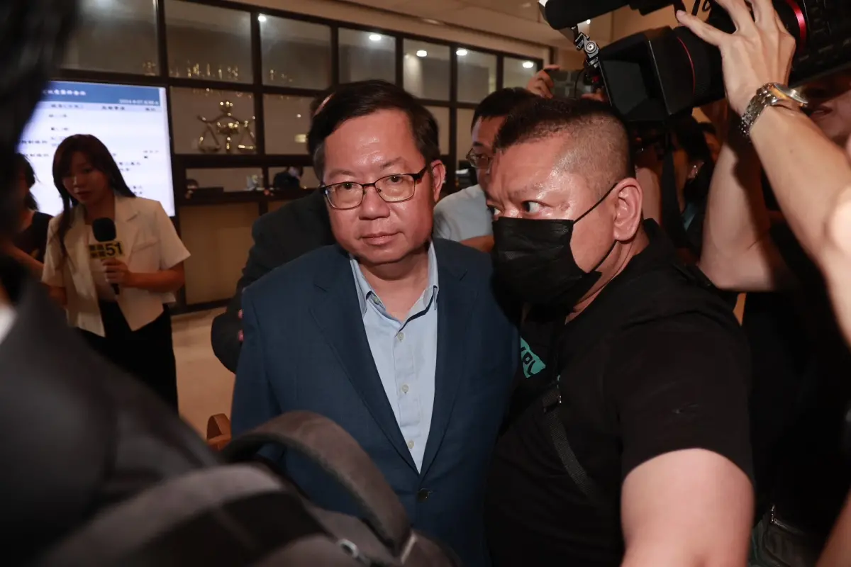 ▲今（9）日法院提高鄭文燦交保金到1200萬元，並限制住居、出境與出海。（圖／NOWnews記者葉政勳攝影）