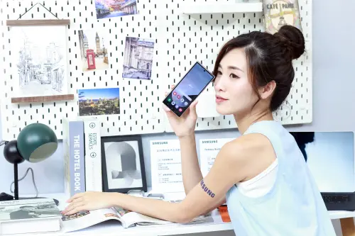 三星Galaxy Z Flip6、Galaxy Z Fold6。(圖/記者吳翊緁攝) ▲三星Galaxy Z Flip6、Galaxy Z Fold6。(圖/記者吳翊緁攝)