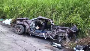 泰國男載親戚參加葬禮途中遇死劫！穿越平交道被撞飛　釀5死2傷
