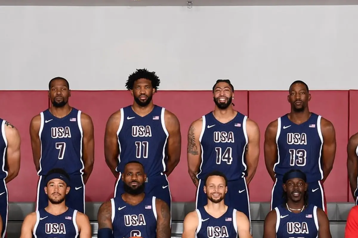 ▲Kevin Durant近期正在參加美國男籃訓練營，最近他上了《Up & Adams》的節目，確認自己只有6呎9吋（大約205.7公分），也引起球迷對於美國隊球員真實身高的討論。（圖／美聯社／達志影像）