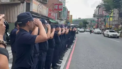 三重警遭撞殉職！妻PO「郵局帳號」惹議　社會局：協助申請救助金
