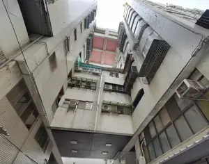 ▲高雄三多空橋住家(圖/翻攝自Google Maps) ▲高雄三多空橋住家(圖/翻攝自Google Maps)