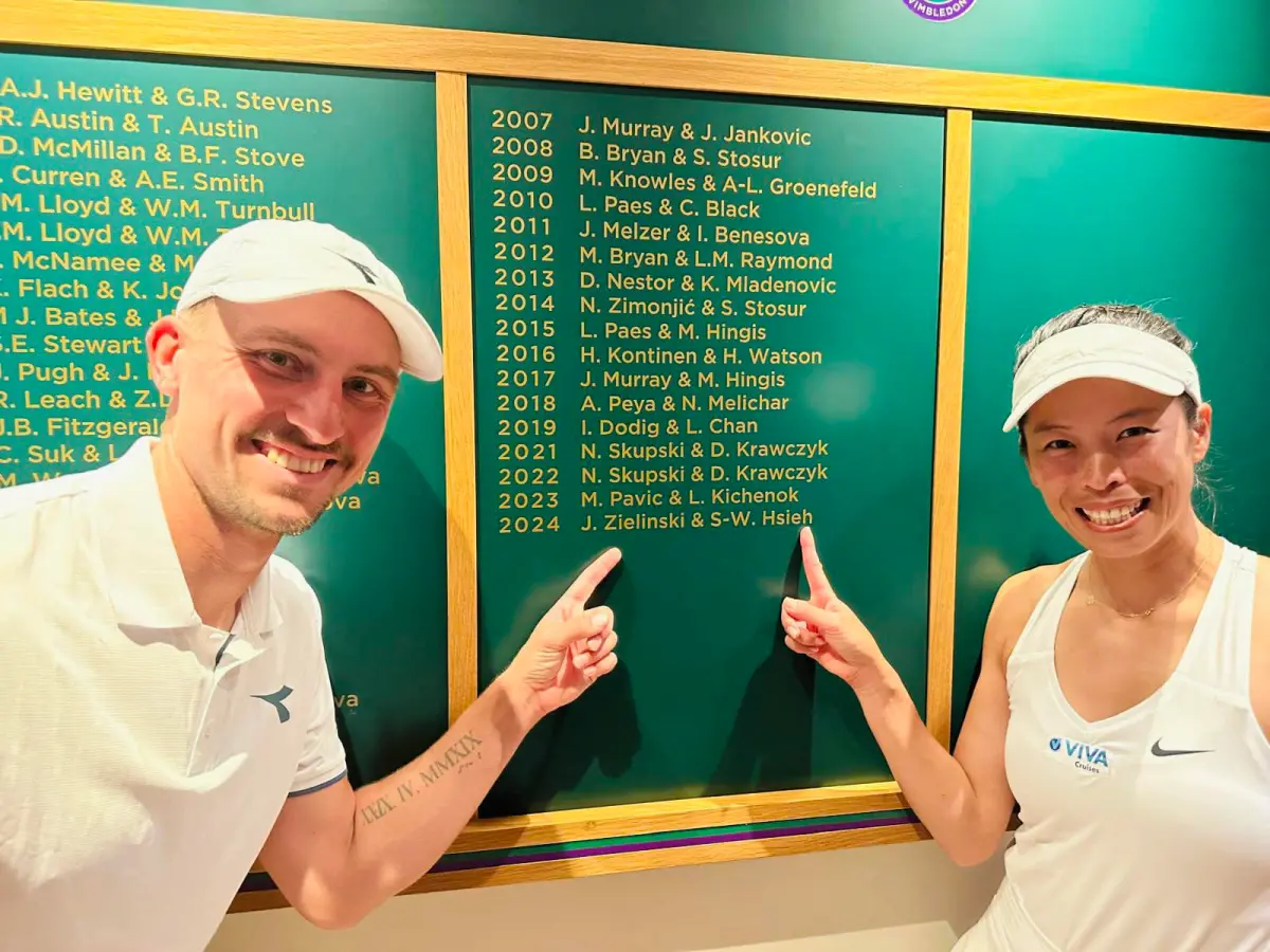 ▲「台灣一姊」謝淑薇和波蘭好手Jan Zielinski聯手，開創混雙生涯高峰，去年奪下澳網和溫網混雙冠軍，法網也打進四強，個人已累積9座大滿貫金盃。（圖／翻攝自謝淑薇臉書）