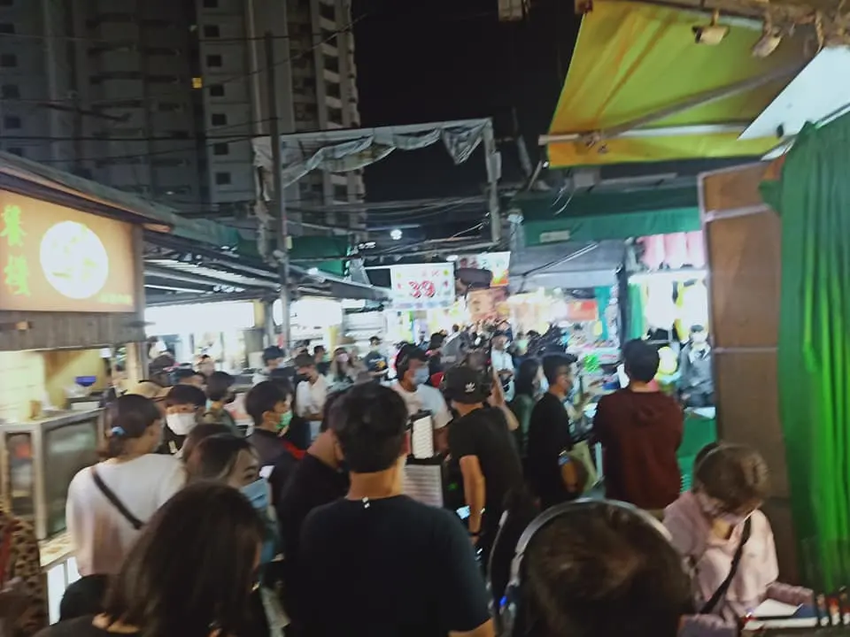 找錢再碰食物罰2億！攤販哭「生意別做了」 高雄瑞豐夜市回應了