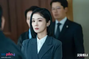 ▲張娜拉在《好搭檔》中飾演國民離婚律師,每天幫委託人爭贍養費,自己也慘被老公背叛。(圖/SBS) ▲張娜拉在《好搭檔》中飾演國民離婚律師,每天幫委託人爭贍養費,自己也慘被老公背叛。(圖/SBS)