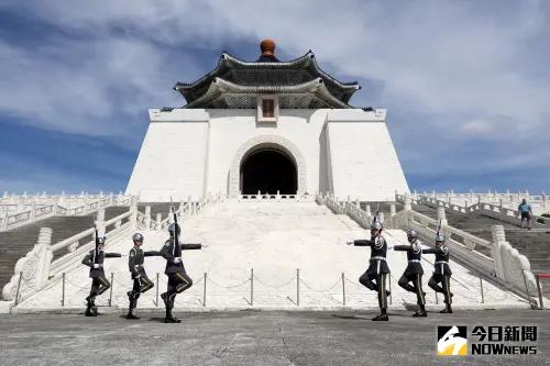 中正紀念堂儀隊完成「耐熱訓練」？退役將軍揭內幕：別再虐待官兵
