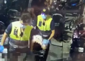 三重男子疑似不滿被姊姊叫去做家事,雙方發生口角,竟憤而持水果刀攻擊,導致姊姊身中多刀送醫急救,所幸竟救治後無大礙。(圖/翻攝畫面) ▲三重男子疑似不滿被姊姊叫去做家事,雙方發生口角,竟憤而持水果刀攻擊,導致姊姊身中多刀送醫急救,所幸竟救治後無大礙。(圖/翻攝畫面)