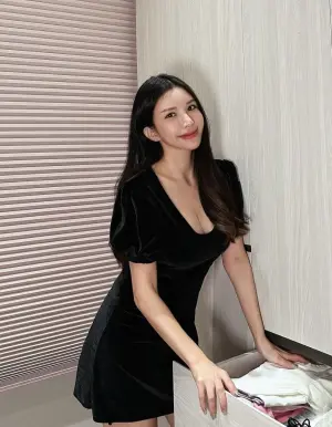 ▲國光女神蘇心甯(Lala)從節目《國光幫幫忙》出道,憑著姣好的外貌和火辣的身材,獲得大批粉絲的支持與喜愛。(圖/蘇心甯IG) ▲國光女神蘇心甯(Lala)從節目《國光幫幫忙》出道,憑著姣好的外貌和火辣的身材,獲得大批粉絲的支持與喜愛。(圖/蘇心甯IG)