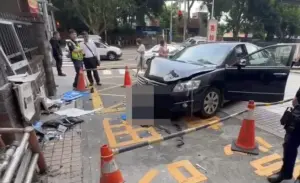 三峽孕婦駕車暴衝！醫院急診車道「撞飛2行人」　重傷搶救中
