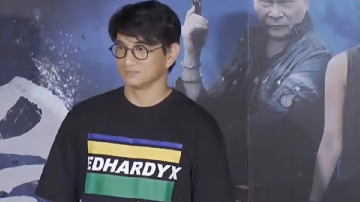 ▲吳奇隆日前被網友嘲諷發福嚴重變成龍，今（16）日有粉絲在澳門直擊本人，狀態極佳的模樣瞬間打臉全網，粉絲驚呼根本「凍齡男神」。（圖／翻攝自小紅書）