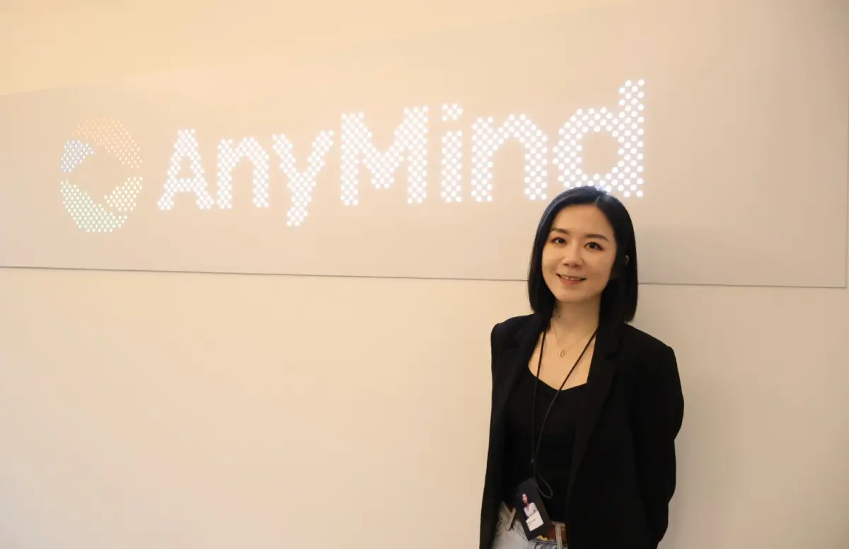 ▲數位廣告外商AnyMind台灣總理李佳倩（Wing）畢業後進入達摩媒體工作，10年的時間，她從小小的業務助理，一舉登高至營運副總之位，爾後被挖角至AnyMind扛起台灣區總經理一職。（圖／記者鄭妤安攝）