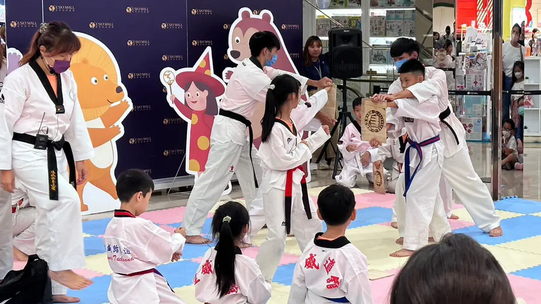 ▲義享時尚廣場規劃一系列小小奧運選手養成班，包含「小小跆拳手」等。（圖／義享時尚廣場提供）