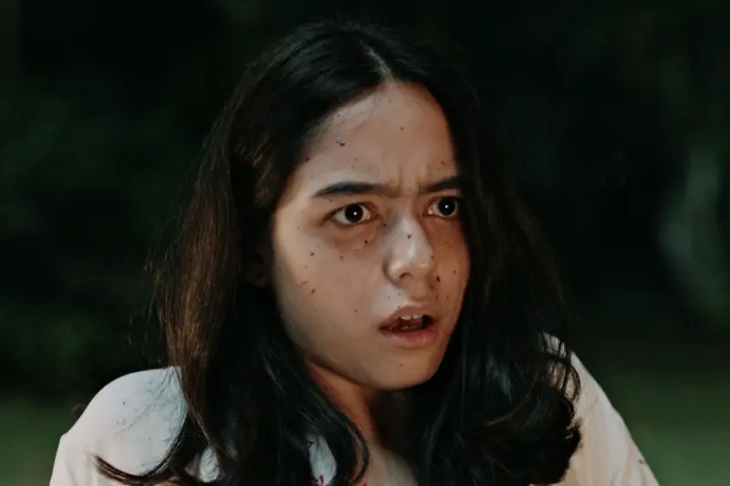 ▲「印尼尖叫女王」亞薩明賈塞姆（Yasamin Jasem）主演恐怖片《血繼》，飾演背負家庭重擔的女主角。（圖／采昌）