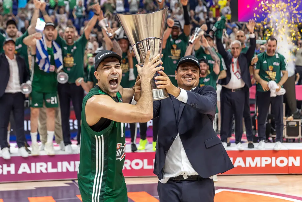▲希臘職籃球隊帕納辛奈科斯（Panathinaikos）主帥Ergin Ataman和球隊在今年歐冠聯賽奪冠，他對塞爾提克發起挑戰，直言對方還不是「世界冠軍」。（圖／美聯社／達志影像）