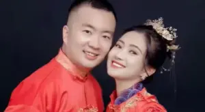 ▲中國直播網紅楊洲與妻子珠珠去年5月在越南結婚。（圖／翻攝自微博）