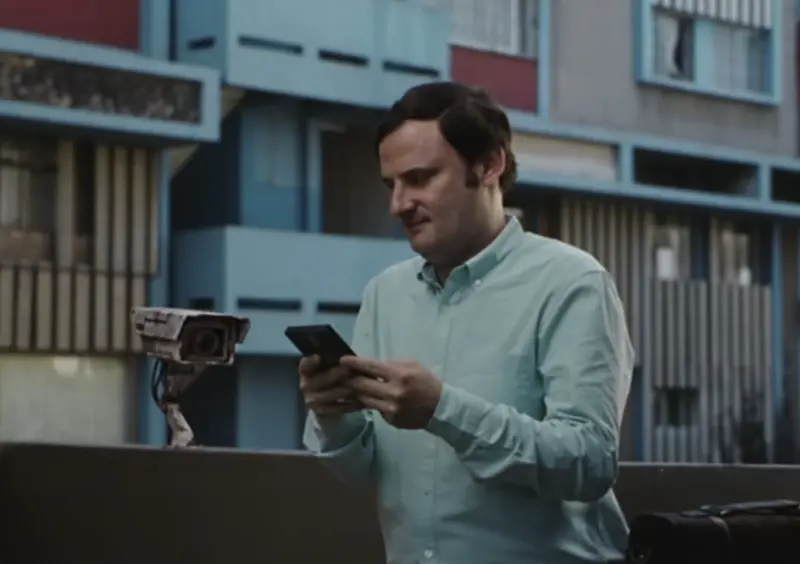 ▲ 蘋果Safari廣告遭指是在暗酸Google Chrome。（圖／擷取自蘋果YT廣告）