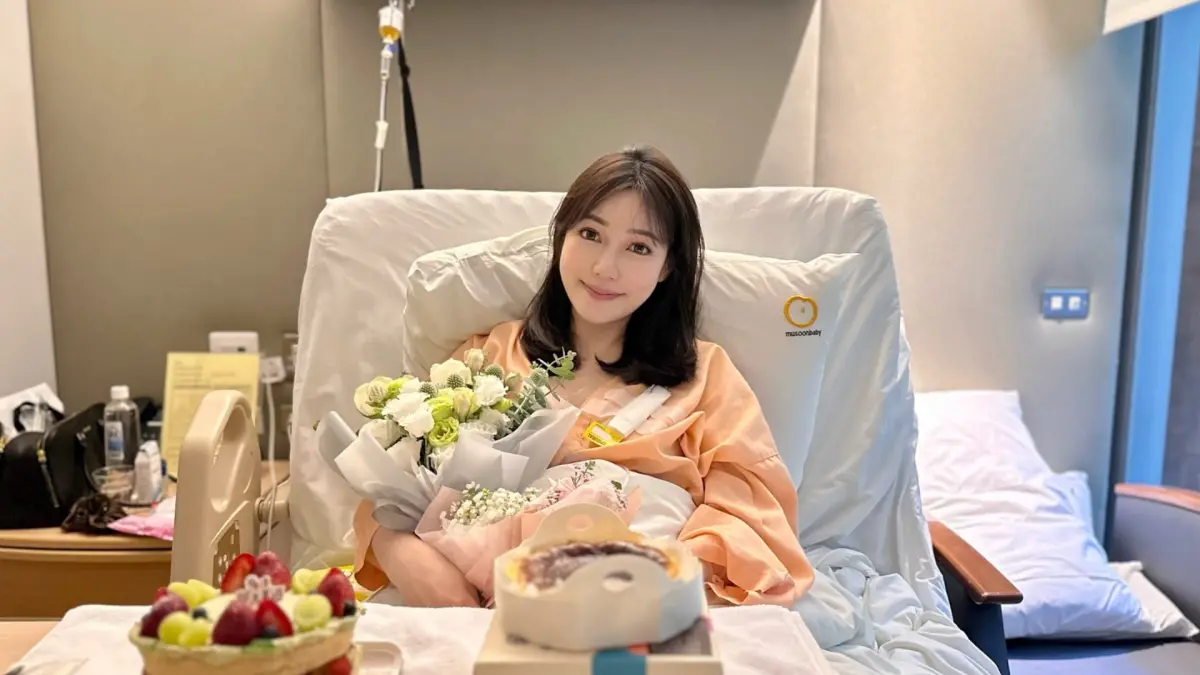 ▲美女主播張若妤昨（17）日在臉書上宣布自己在生日這天平安誕下1女，升格二寶媽；而回顧她在懷孕初期，還曾在主播台上出血，如今母女均安。（圖／張若妤 臉書）