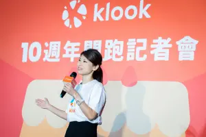 Klook台灣總經理李雅寧(Emma Lee)宣告Klook10歲了,並將推出許多優惠活動。(圖/Klook提供) ▲Klook台灣總經理李雅寧(Emma Lee)宣告Klook10歲了,並將推出許多優惠活動。(圖/Klook提供)