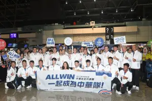 卓榮泰為奧運國手送行!贈台灣藍鵲吊飾 「3種含意」祝披金戴銀