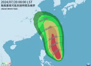 ▲下週四（25日）颱風最接近台灣，將在台灣東北方海域通過，西半部、東北部持續有陣雨。（圖／取自中央氣象署）