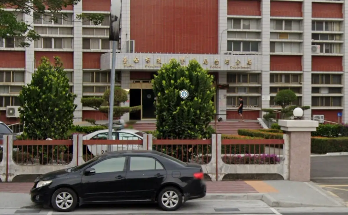 ▲昨(20日)晚間9時許，台南市白河區富民路驚傳槍響，剛上任的台南市警局長林國清，也於21日上午趕赴白河分局。（圖／翻攝googlemap）