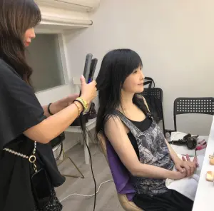 ▲周慧敏沒修圖工作照,56歲狀態令人歎服。(圖/周慧敏臉書) ▲周慧敏沒修圖工作照,56歲狀態令人歎服。(圖/周慧敏臉書)