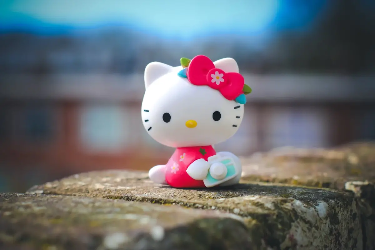 ▲Hello Kitty今年即將迎來50歲生日，而三麗鷗公司再次澄清，Hello Kitty其實是人類女孩。（圖／取自Pexels）