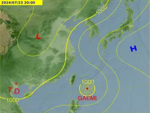 凱米颱風來到台灣東部外海附近時,北方高壓的勢力強弱,將決定其最終走向。(圖/中央氣象署) ▲凱米颱風來到台灣東部外海附近時,北方高壓的勢力強弱,將決定其最終走向。(圖/中央氣象署)