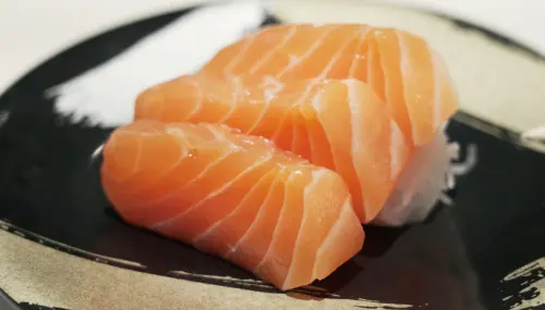 獨／壽司吃到飽「沒有鮭魚肚」？爭鮮回應了　兒童計價、新規則曝
