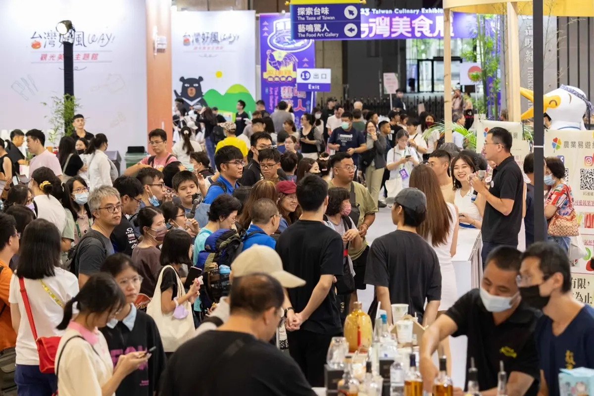 ▲台灣美食展將於8月1日至4日於台北世貿一館登場，集結逾百家人氣美食、包含11家米其林料理與知名的林聰明沙鍋魚頭，都能在展內品嚐到。（圖／資料照，台灣美食展提供）