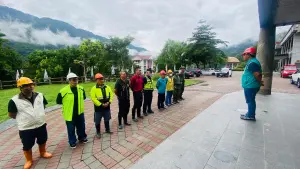 ▲高雄市原民會與三個原區14個里已建立聯絡平台,高市府將與公所合力防颱,加強各項聯繫,掌握山區即時狀況,共同守護部落安全。(圖/高市原民會 ▲高雄市原民會與三個原區14個里已建立聯絡平台,高市府將與公所合力防颱,加強各項聯繫,掌握山區即時狀況,共同守護部落安全。(圖/高市原民會