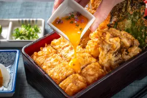 土用丑日遇颱風!鰻魚飯「買一送一」防颱優惠一覽:小倉屋別撲空 ▲小倉屋「鰻蒸定食」外帶升級方案,竹定食六切升級松定食八切560元、松定食八切升級二段定食十切660元、二段定食十切升級十二切760元。(圖/小倉屋提供)