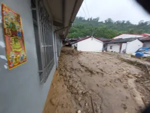 颱風災情重點／高雄土石流衝民宅釀1死　全台42處大規模崩塌警戒
